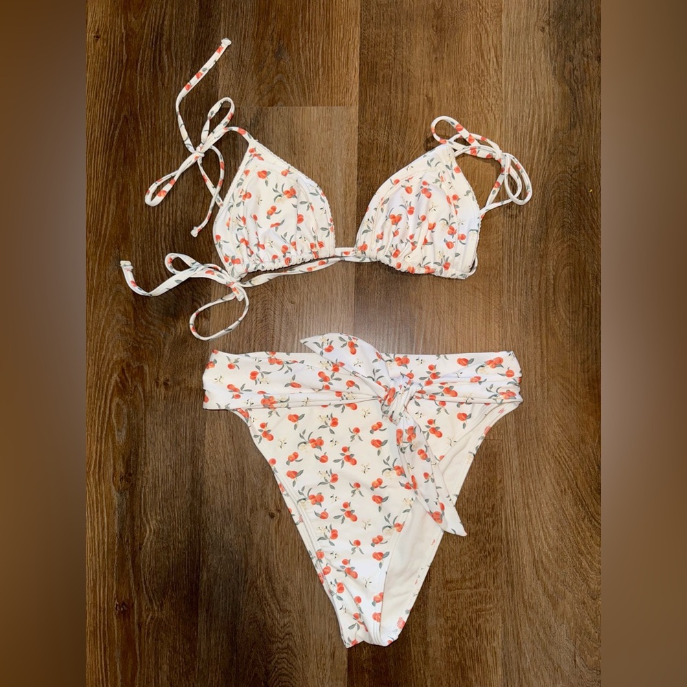 Abercrombie & Fitch White Floral Bikini